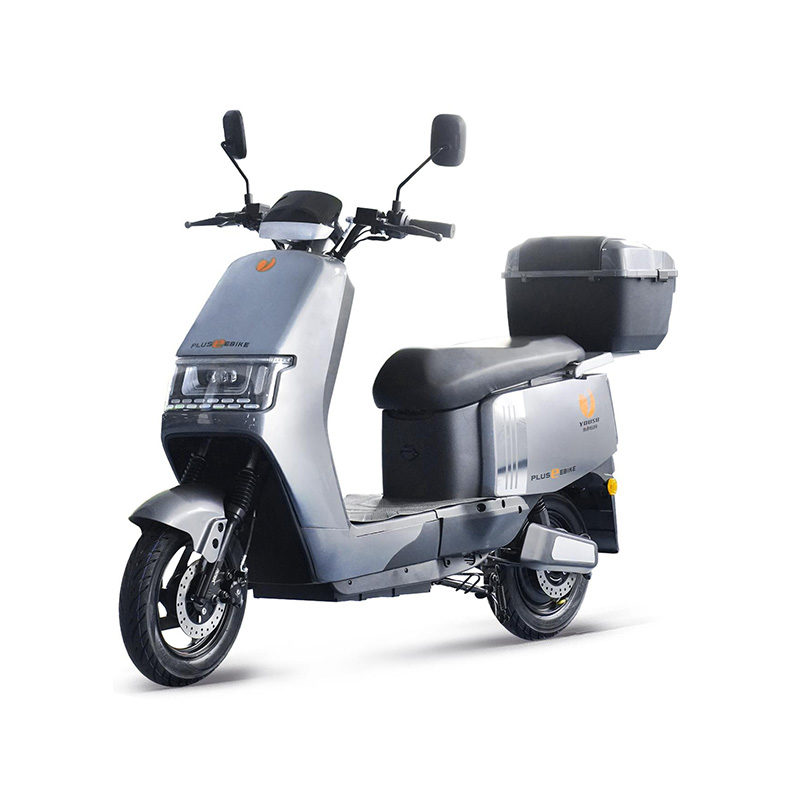 Comment le système de freinage du scooter électrique haut de gamme fonctionne-t-il lors d'arrêts répétés à grande vitesse ?
