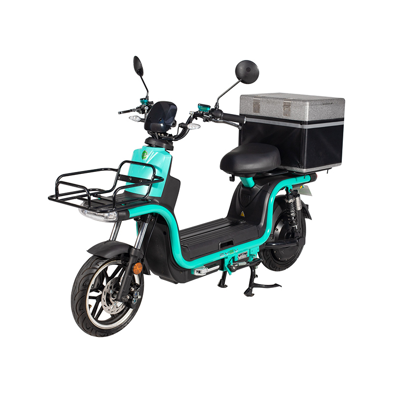 Quels systèmes avancés d’assistance au pilotage cette moto électrique comprend-elle ?
